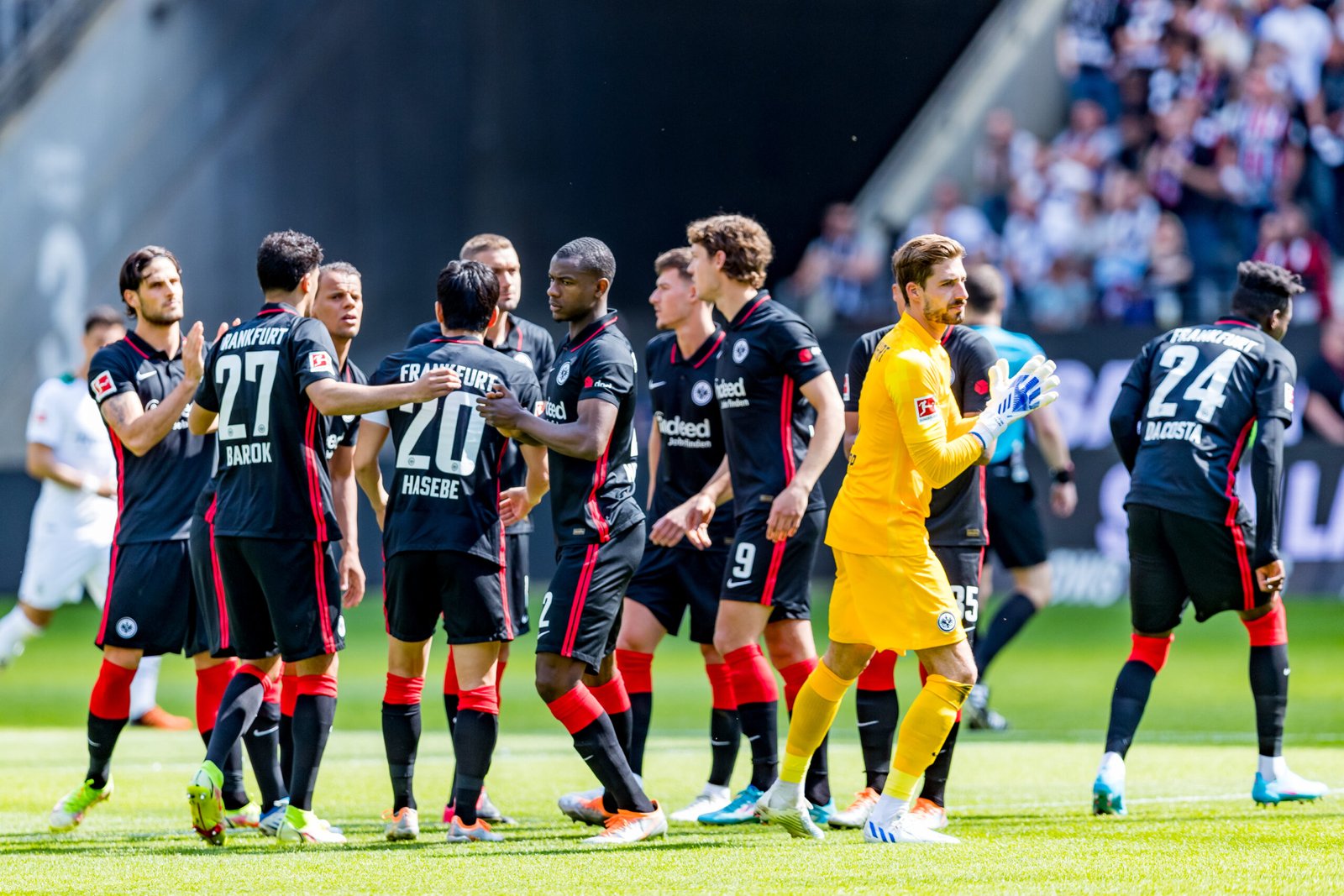 Kako Bundesligaš zarađuje stotine milijuna dok “veliki” klubovi bacaju novac