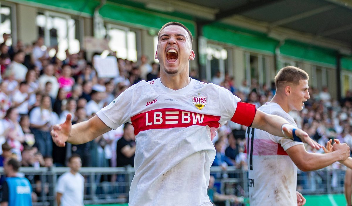 Hrvatski talent napravio veliki iskorak i stigao u klub s legendarnim stadionom